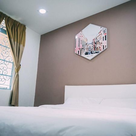 Goodnite Hogwarts Otel George Town Dış mekan fotoğraf